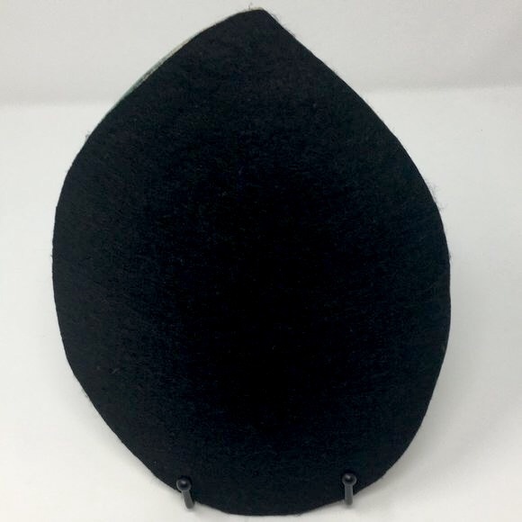 Handmade Ceramic Green and Gold Monstera Leaf Large Tray Coaster - Picture 3 of 16